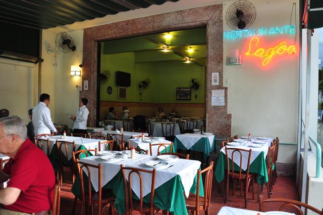 O Bar Lagoa funciona como restaurante e bar na zona sul carioca (Créditos: Marina Herriges/Riotur)