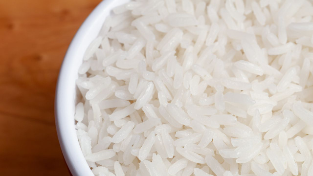 Para o arroz soltinho e com a textura perfeita, adicione algumas gotas desse ingrediente e veja a mágica acontecer!