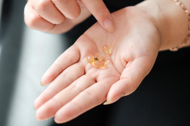 Poucas pessoas sabem quando e como tomar vitamina D: essa é a dose ideal, segundo a ciência