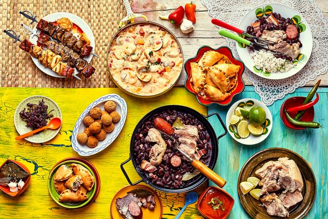 4 cidades brasileiras entram em top 100 de ranking mundial de comida: descubra quais e veja os pratos que encantaram