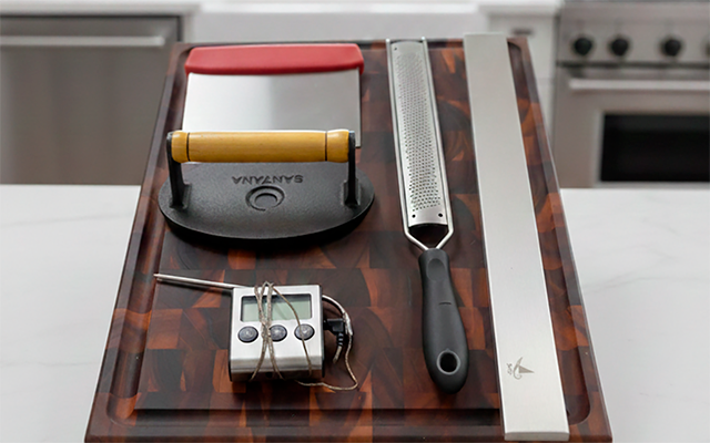 Se esse ano você quiser cozinhar melhor, aqui vão 5 utensílios que vão facilitar a sua vida