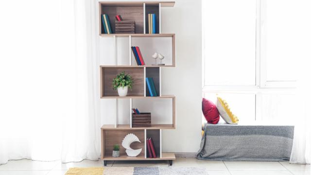 Adeus aos quadros na parede: aplique a regra do 3 na nova tendência de decoração para ter uma casa acolhedora