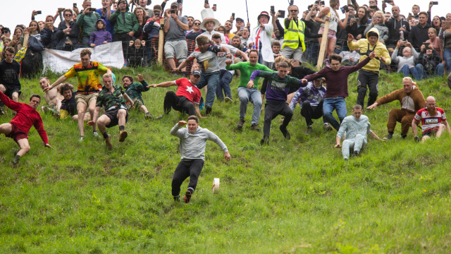 Todos os participantes precisam ser maiores de 18 anos (Créditos: Shutterstock)