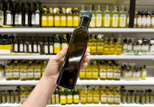 Ouro líquido dos tolos: saiba como identificar quando o azeite extravirgem é fraudado e dicas para não cair em golpes