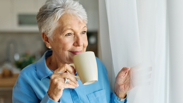 Muito mais que energia: estudo de Harvard revela como consumo de café pode reduzir o risco de demência