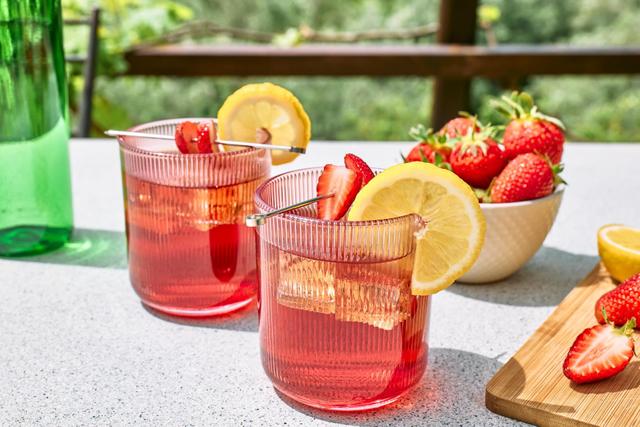 Drink refrescante, delicioso e com poucas calorias existe! Vem que eu vou te ensinar a fazer o coquetel que vai ser o sucesso do seu Carnaval
