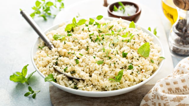 Thiago Ribeiro, chef de cozinha: "Se você tem dificuldade de retirar o arroz da dieta, essa aqui é a melhor opção para você substituir e é muito mais soltinho que aquela papa que você faz"