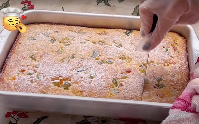 O famoso bolo de Natal dos anos 80 que a minha avó fazia para a ceia: desmancha na boca de tão fofinho!