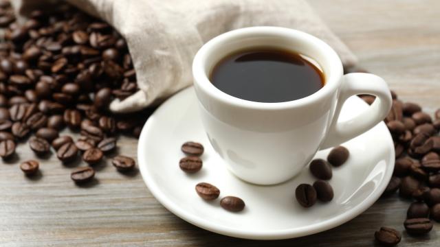 Nem cortar sono, nem ganhar energia: esse é um grande benefício de tomar café todos os dias que poucos sabem