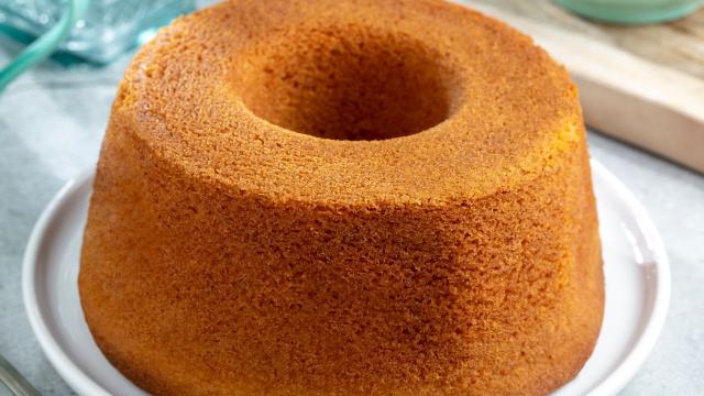 Finalmente um bolo de fubá de liquidificador SEM FARINHA DE TRIGO que dá certo: rápido, fácil e muuuuito gostoso