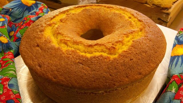 O cardápio de São João ficará mais completo com esse bolo de milho maravilhoso (Créditos: Shutterstock)