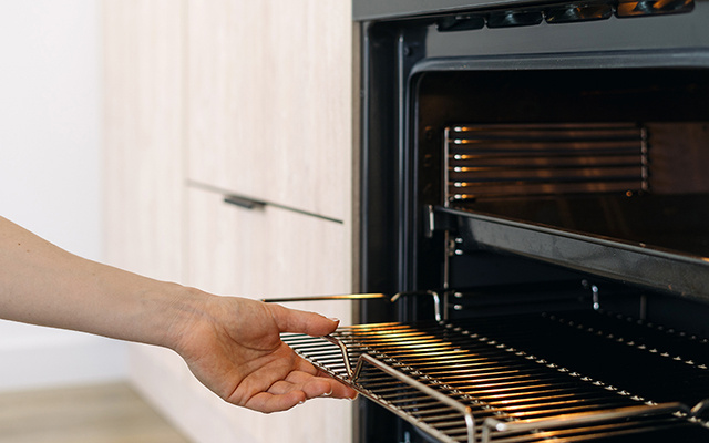 Com quantos anos você descobriu que cada posição da grade do forno tem um função específica?