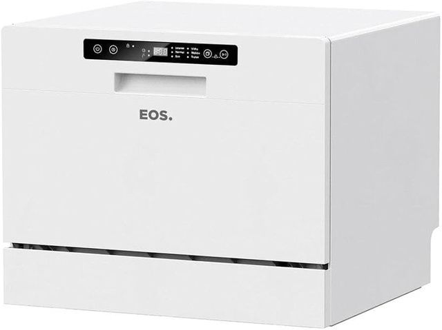 Menos louça, mais tempo pra você. A Lava-Louças EOS 6 Serviços não é só um eletrodoméstico é um convite ao descanso depois das refeições, sem pilhas de pratos esperando por você (Imagem:EOS).
 