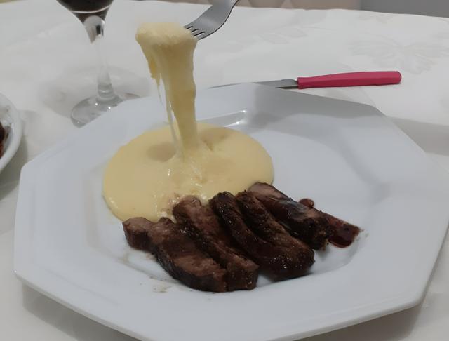 Aligot (Créditos: Patricia Bogo/TudoGostoso)