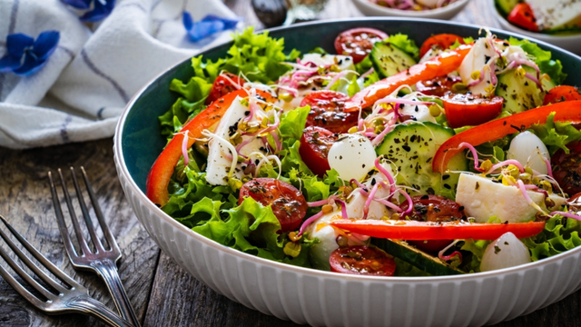 Muito além do sabor: Por que você deveria sempre adicionar estes 2 ingredientes no prato, segundo dois especialistas em saúde