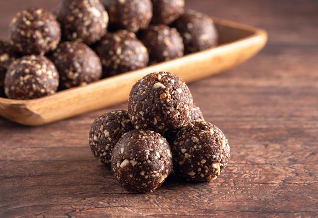 Descubra a receita de docinho proteico que vai transformar seus lanches: zero açúcar e zero farinha!