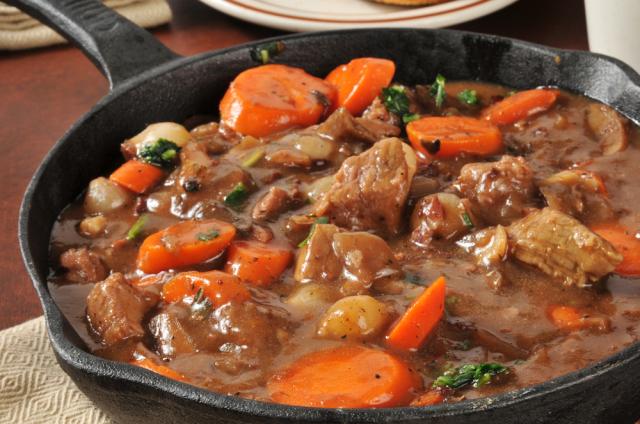 A carne de panela é prática e faz com que a proteína renda bastante! (Créditos: Shutterstock)