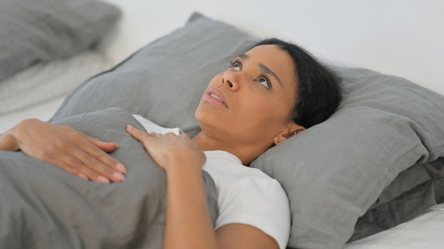 Você acorda às 3h da manhã toda semana? Isso pode ser um aviso que o seu corpo está gritando