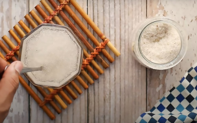 Basta uma colher 20 minutos antes do jantar: mistura com vinagre de maçã ajuda no emagrecimento, saciedade e metabolismo