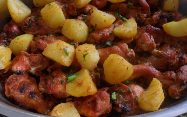 Com frango e batata não tem como errar (Créditos: TudoGostoso/Conceição)