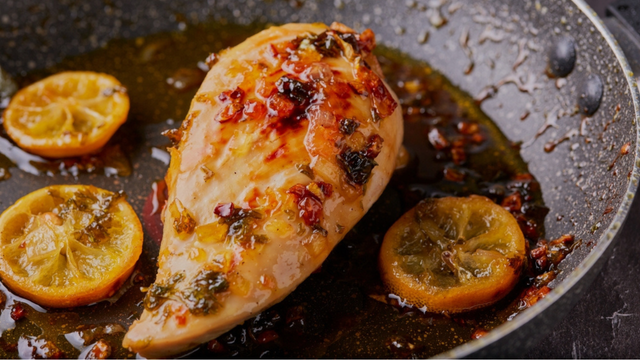 Marta Verona, chef: "Os peitos de frango mais rápidos e deliciosos são feitos com molho de soja, vinagre, mel e gengibre."