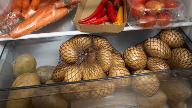 Não guarde batata na geladeira sem ler isso antes, é o pior erro que você pode cometer!