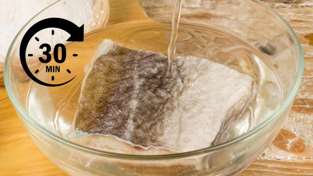 Poucos sabem, mas existe um jeito de dessalgar bacalhau em apenas 30 minutos!