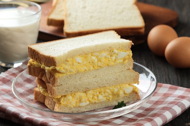 Desde que meu vizinho japonês me ensinou essa receita, meu pão com ovo nunca mais foi o mesmo: aprenda como fazer tamago sando