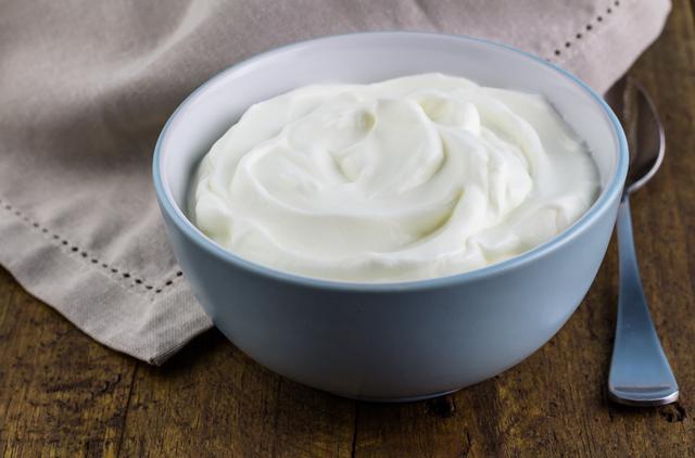 Nunca mais comprei iogurte grego no mercado depois que aprendi essa receita sem lactose