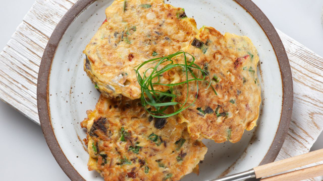 Abra uma lata de atum e despeje a mistura de ovos: até as crianças que queriam besteiras vão amar