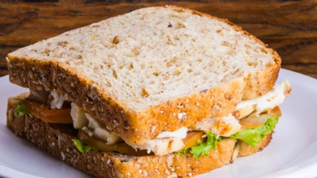 Sanduíche natural de frango. (créditos: TudoGostoso)