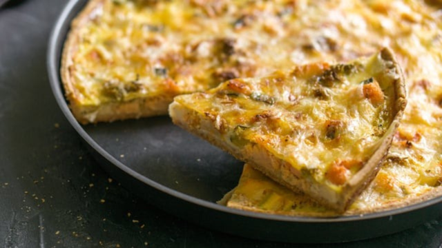 O bacalhau fica ainda melhor com a quiche! (Créditos: Shutterstock)