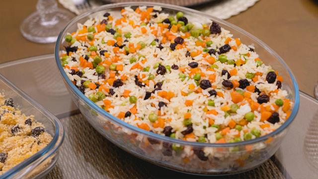  
O arroz natalino é um ótimo acompanhamento para a ceia de Natal. (Créditos: TudoGostoso)