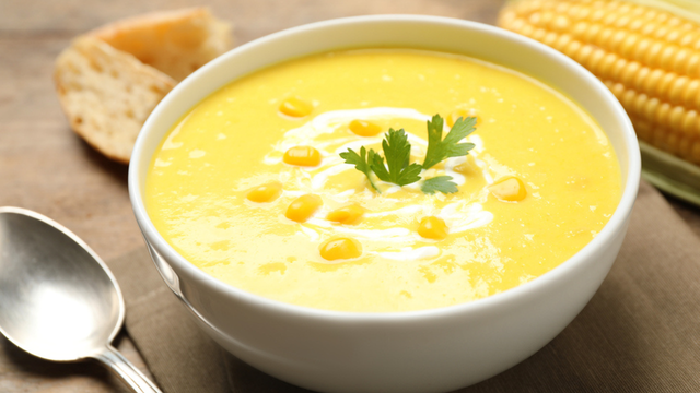 Creme de milho quentinho para o seu jantar: para quem quer sair da rotina de forma fácil