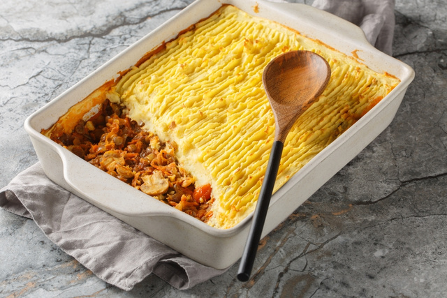 Aprenda a preparar um escondidinho de lentilha: opção saudável, barata e irresistível para o dia a dia