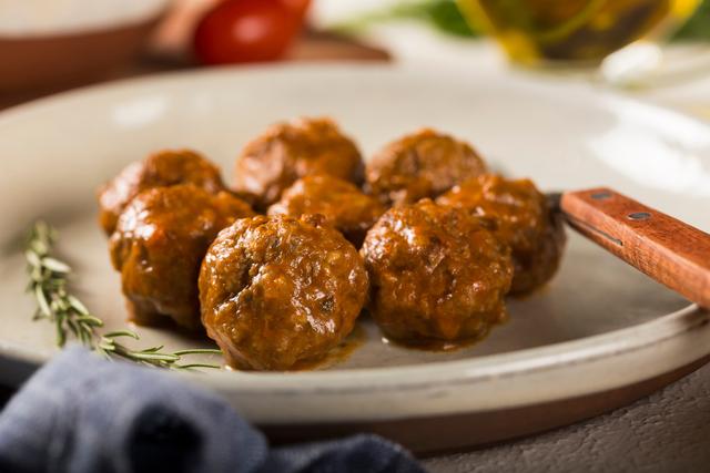Almôndegas para a ceia de Natal. (Créditos: Shutterstock) 