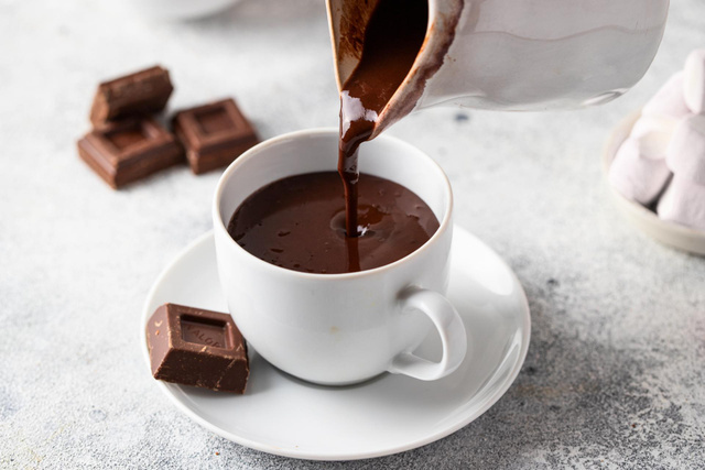 Escolha a sua receita de chocolate quente preferida! (Créditos: Shutterstock)