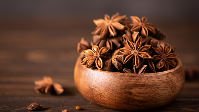 Nem cravo, nem canela: essa é a especiaria medicinal que vai dar sabor aos pratos e melhorar a sua saúde