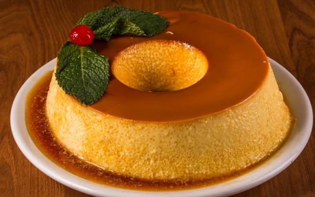 Simples e delicioso, o pudim é uma receita coringa para as festas (Créditos: TudoGostoso)