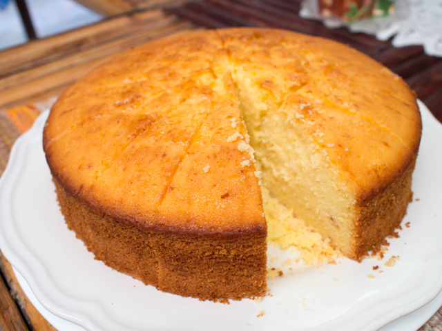 Pão de ló com APENAS 3 ingredientes é o bolo perfeito para rechear ou comer com cafezinho!