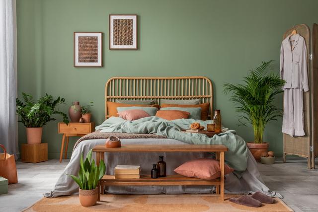 Nem parede totalmente branca, nem cor de destaque: saiba qual é a tendência do momento para ter um quarto harmônico e aprovado por designers