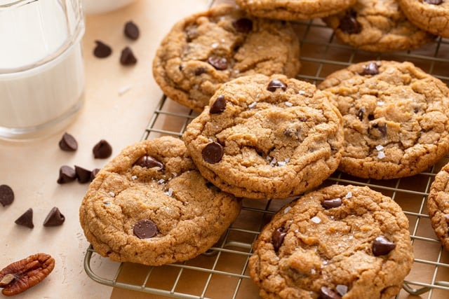 O truque infalível que sempre uso para saber se meus cookies estão perfeitamente assados