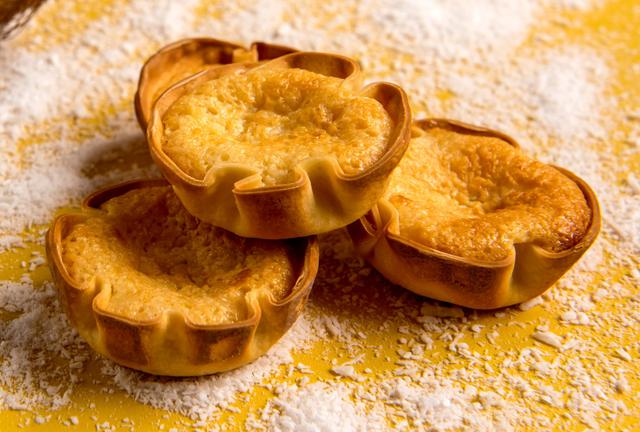 A cocadinha é um doce assado que nesse caso é feito na airfryer (Créditos: Shutterstock)