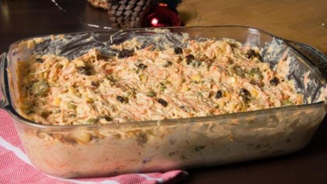 Receita sem erro: salpicão de frango perfeitamente simples e delicioso serve toda a família