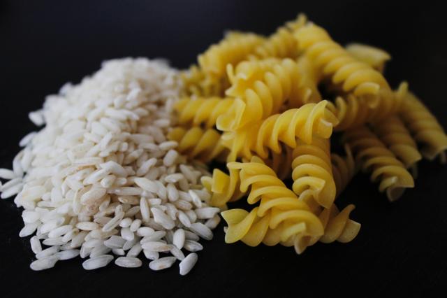 Arroz, tapioca, macarrão: por que alguns alimentos causam picos de açúcar no sangue e como evitar?