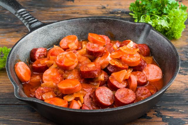Linguiça calabresa molhuda (Créditos: Shutterstock)