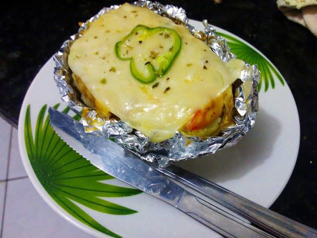 Batata recheada com linguiça caipira (Créditos: TudoGostoso)