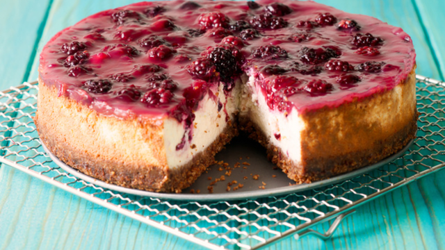 Cheesecake de amora. (créditos: TudoGostoso)
