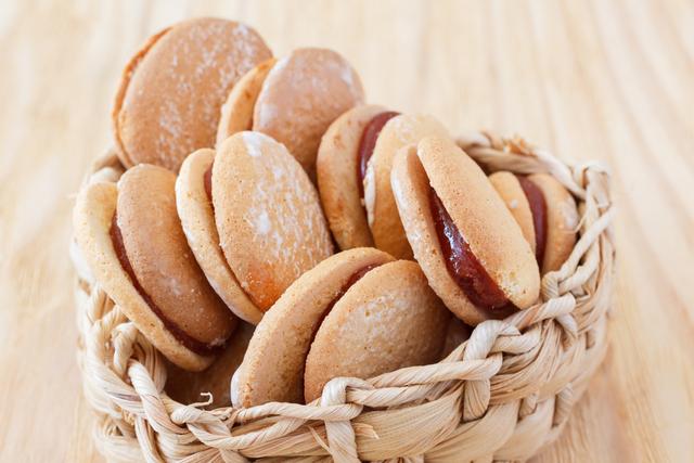 Receita fácil de biscoito casadinho de goiabada é tudo na minha vida: crocante na medida e muito macio