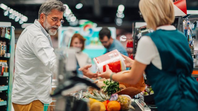Adeus às surpresas no caixa: como as novas regras para supermercados brasileiros afetam o seu bolso